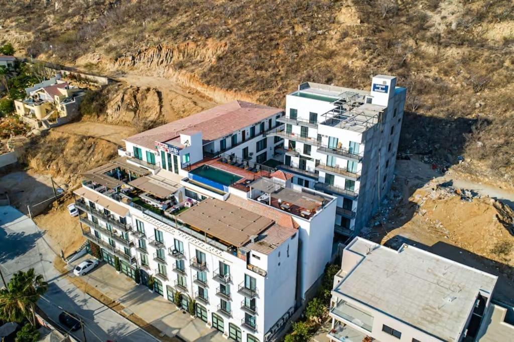 Apartamento Breathtaking Views 1-bdrm W-pool Maison Alizee *